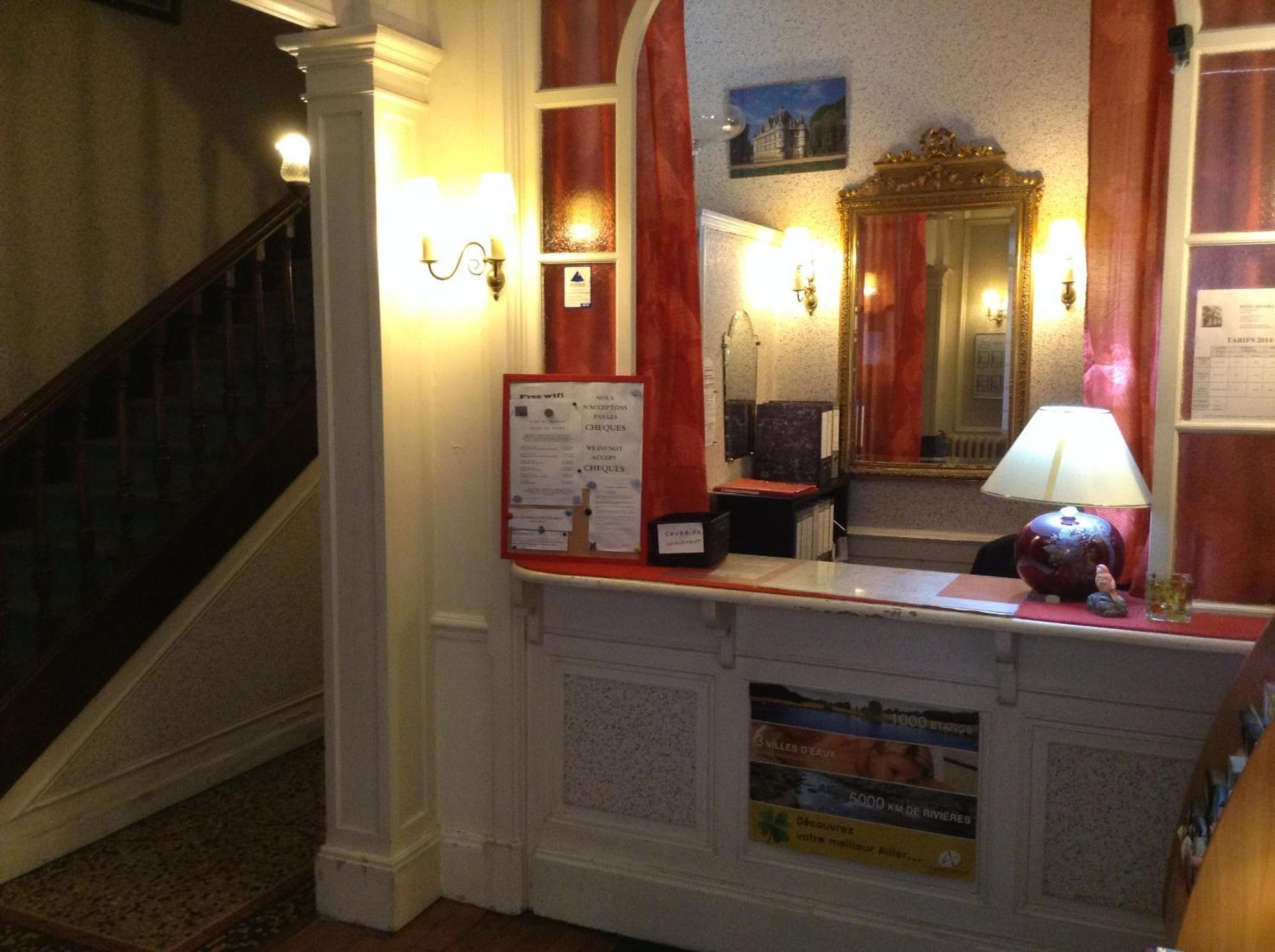 Hotel Riviera Vichy Exterior photo